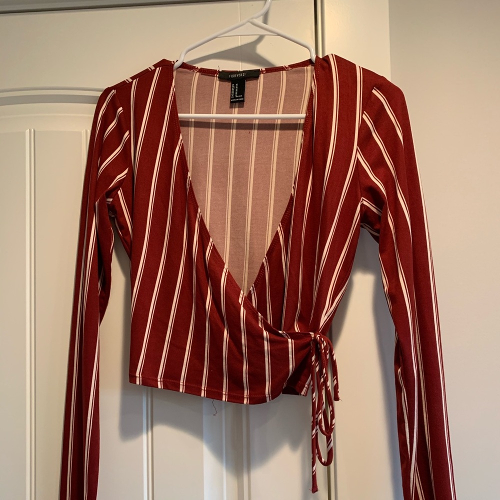 forever 21 front tie long sleeve crop top